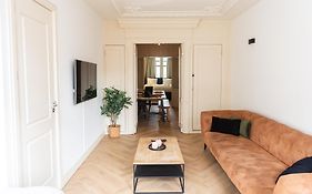 Historic Canal House Apartment